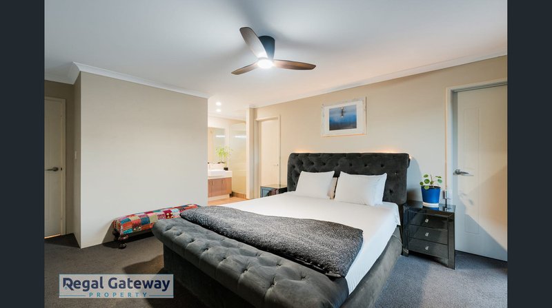 Photo - 20 Torrey Crescent, Aubin Grove WA 6164 - Image 2