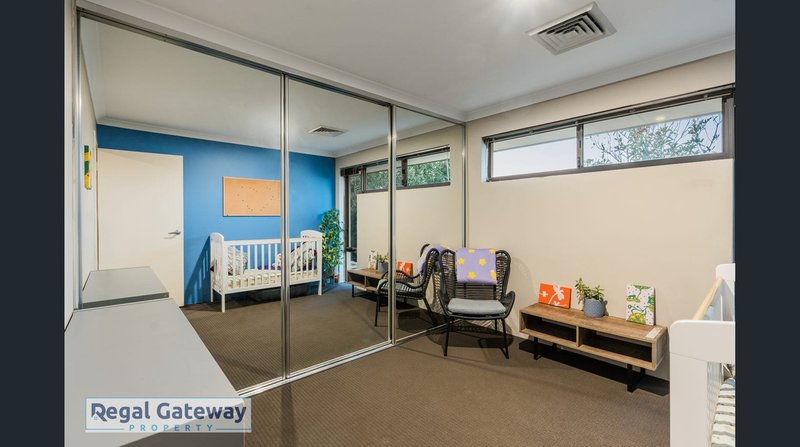 Photo - 20 Torrey Crescent, Aubin Grove WA 6164 - Image 13