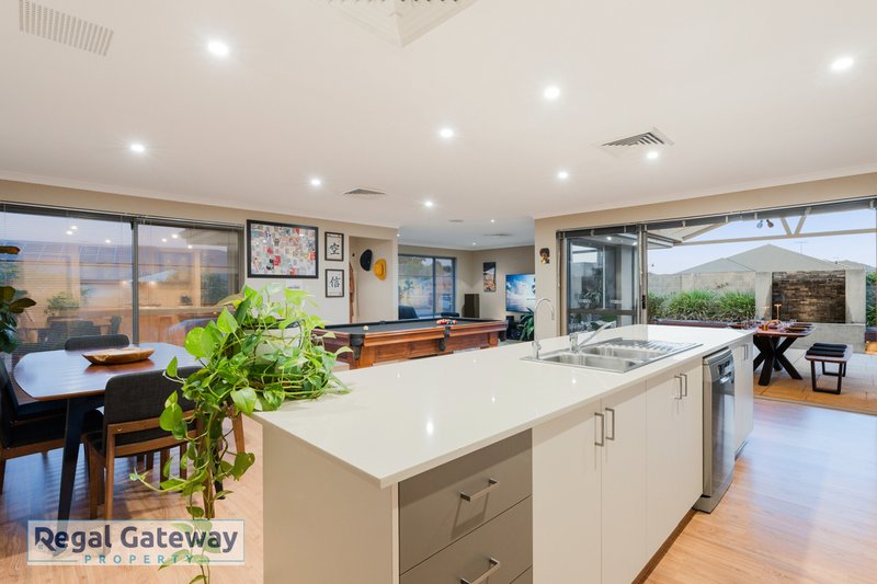 Photo - 20 Torrey Crescent, Aubin Grove WA 6164 - Image 5