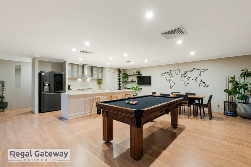 Photo - 20 Torrey Crescent, Aubin Grove WA 6164 - Image 8