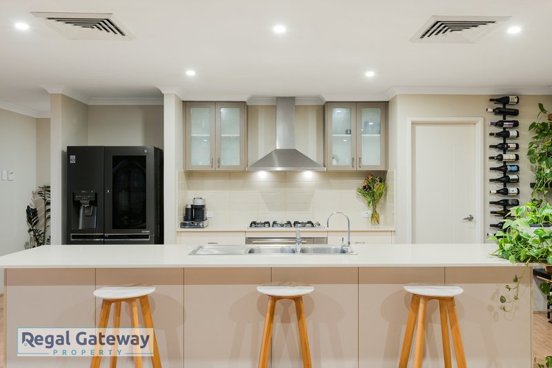 Photo - 20 Torrey Crescent, Aubin Grove WA 6164 - Image 9