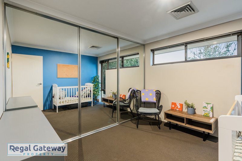 Photo - 20 Torrey Crescent, Aubin Grove WA 6164 - Image 15