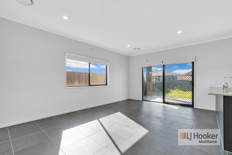 Photo - 20 Tourmaline Drive, Rutherford NSW 2320 - Image 1