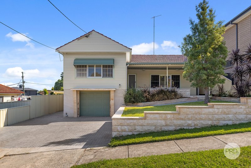 Photo - 20 Tournay Street, Peakhurst NSW 2210 - Image 2
