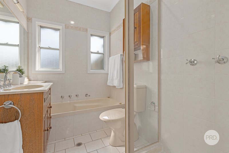 Photo - 20 Tournay Street, Peakhurst NSW 2210 - Image 9