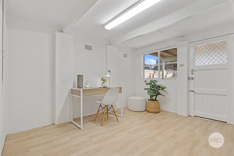 Photo - 20 Tournay Street, Peakhurst NSW 2210 - Image 11