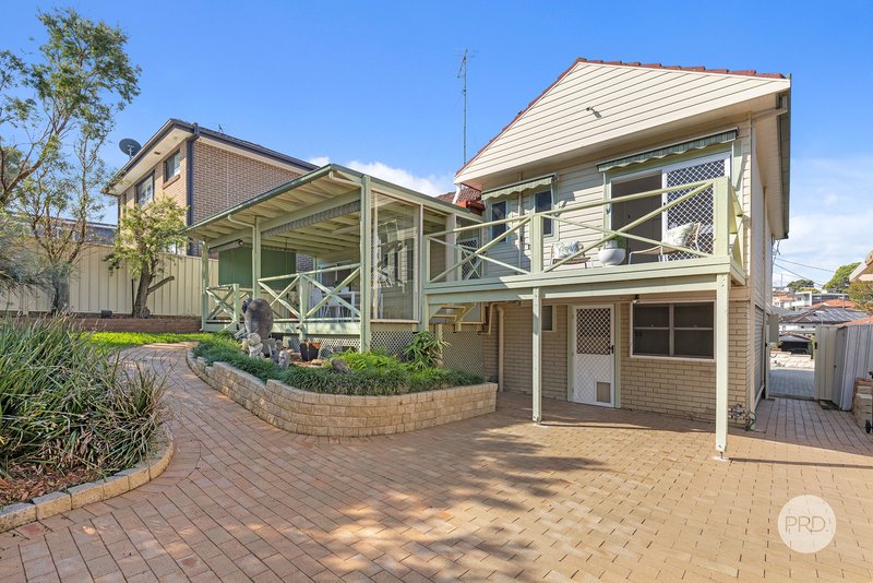 Photo - 20 Tournay Street, Peakhurst NSW 2210 - Image 13