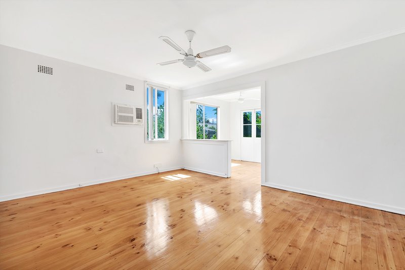 Photo - 20 Trevanna Street, Busby NSW 2168 - Image 2