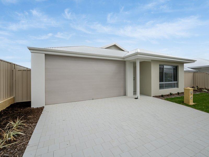Photo - 20 Trigger Way, Two Rocks WA 6037 - Image 3