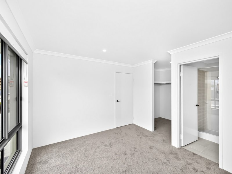 Photo - 20 Trigger Way, Two Rocks WA 6037 - Image 6