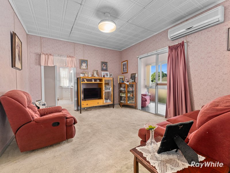 Photo - 20 Trumpy Street, Silkstone QLD 4304 - Image 10