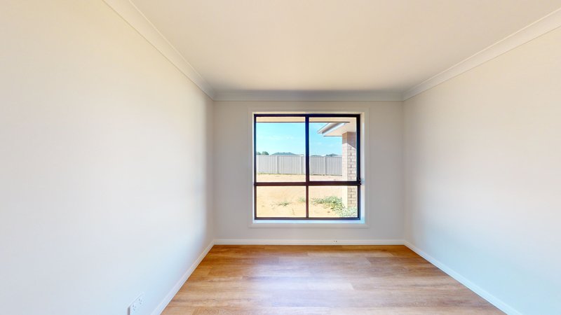 Photo - 20 Tweed Place, Dubbo NSW 2830 - Image 12