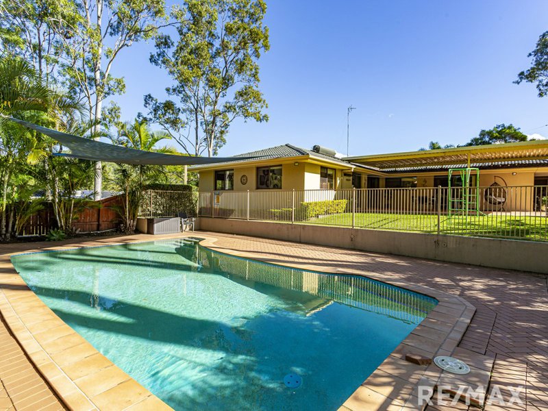 Photo - 20 Umpara Crescent, Mudgeeraba QLD 4213 - Image 5