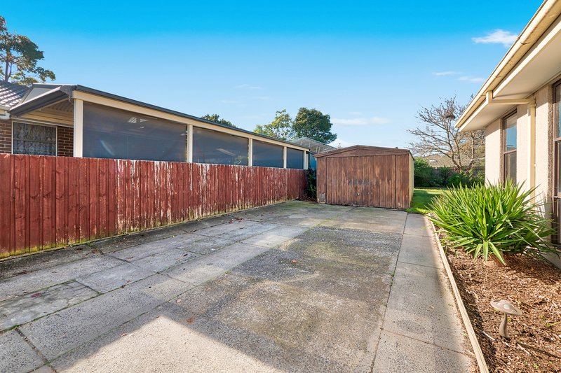 Photo - 20 Valepark Crescent, Cranbourne VIC 3977 - Image 17