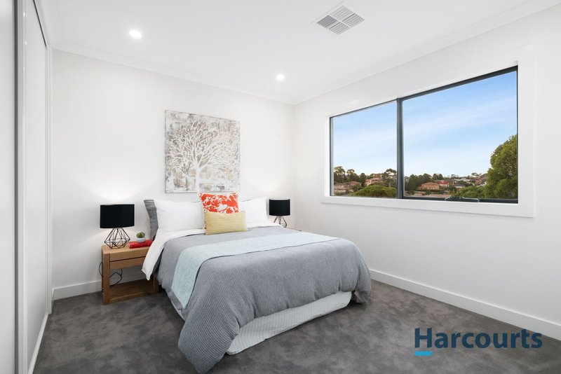 Photo - 20 Valepark Drive, Donvale VIC 3111 - Image 5