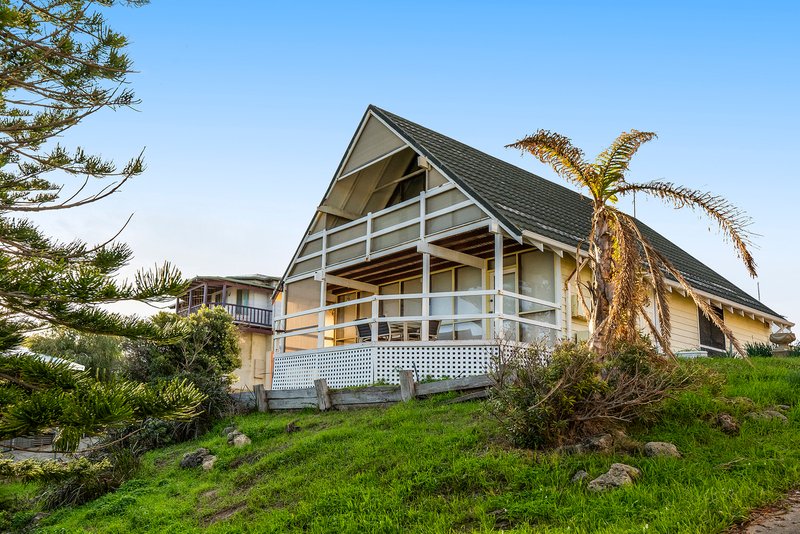 Photo - 20 Valley Road, Halls Head WA 6210 - Image 4