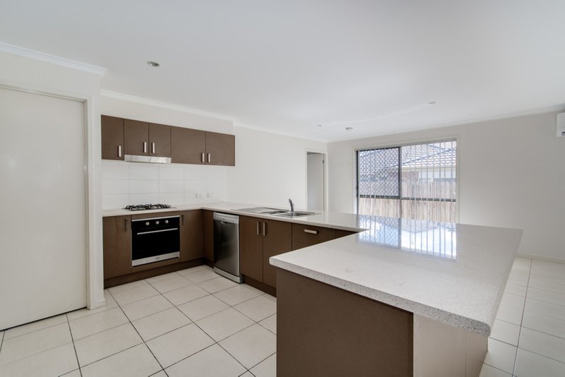 Photo - 20 Valuniu Place, Boronia Heights QLD 4124 - Image 3