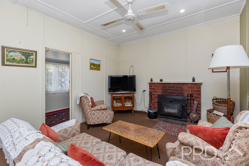 Photo - 20 Victoria Hill Road, Adelong NSW 2729 - Image 5