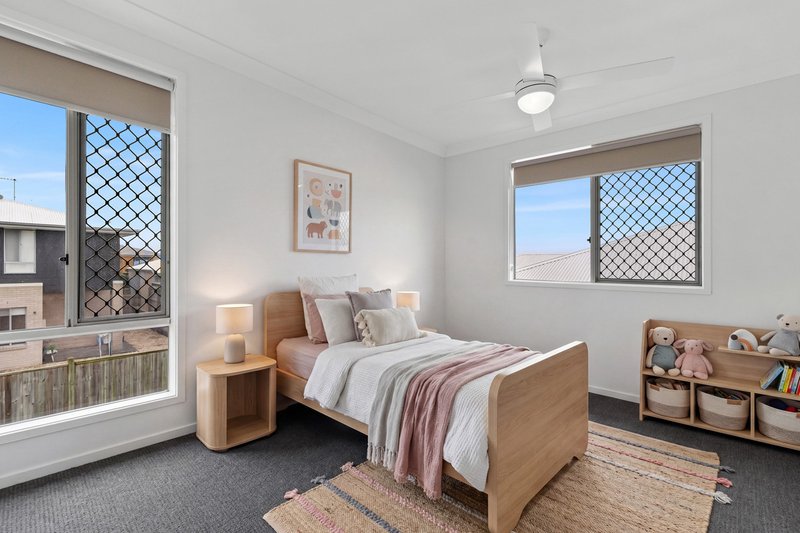 Photo - 20 Viewland Crescent, Thornlands QLD 4164 - Image 13