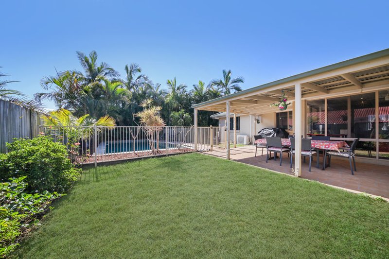 Photo - 20 Viewpoint Drive, Springfield Lakes QLD 4300 - Image 3