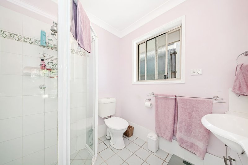 Photo - 20 Viewpoint Drive, Springfield Lakes QLD 4300 - Image 11