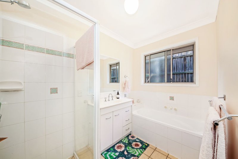 Photo - 20 Viewpoint Drive, Springfield Lakes QLD 4300 - Image 17