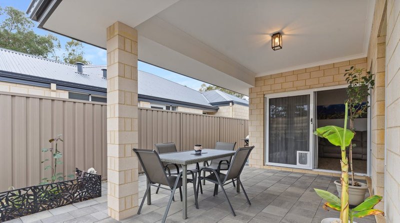 Photo - 20 Vigneta Place, Kelmscott WA 6111 - Image 15
