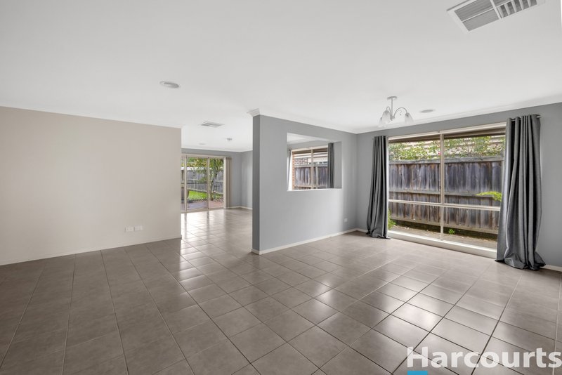 Photo - 20 Vincent Boulevard, Trafalgar VIC 3824 - Image 4