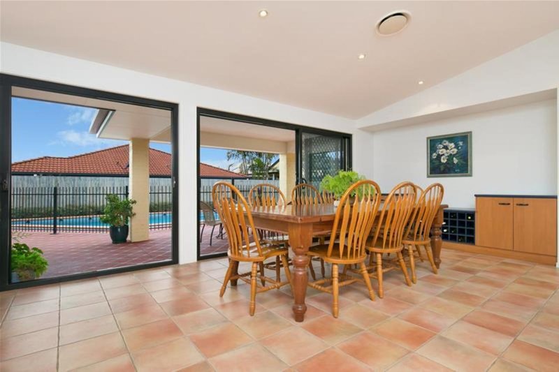 Photo - 20 Wandilla Place, Kuraby QLD 4112 - Image 4