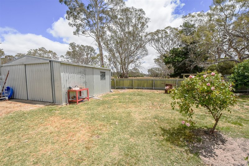 Photo - 20 Wannon Avenue, Edenhope VIC 3318 - Image 10