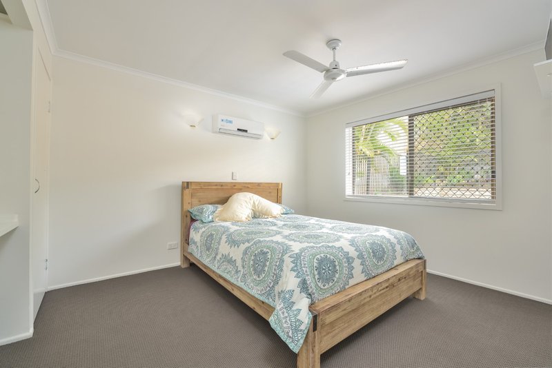 Photo - 20 Waratah Street, Kin Kora QLD 4680 - Image 13