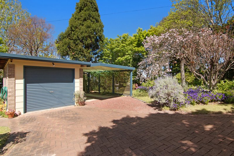 Photo - 20 Warks Hill Road, Kurrajong Heights NSW 2758 - Image 5