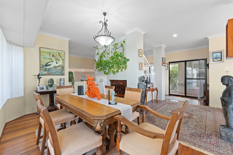 Photo - 20 Warnbro Beach Road, Safety Bay WA 6169 - Image 10