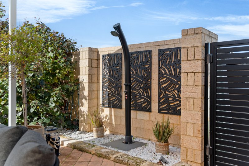 Photo - 20 Warnbro Beach Road, Safety Bay WA 6169 - Image 21