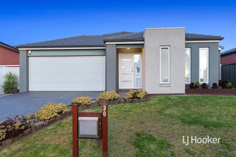 20 Waterhaven Boulevard, Point Cook VIC 3030