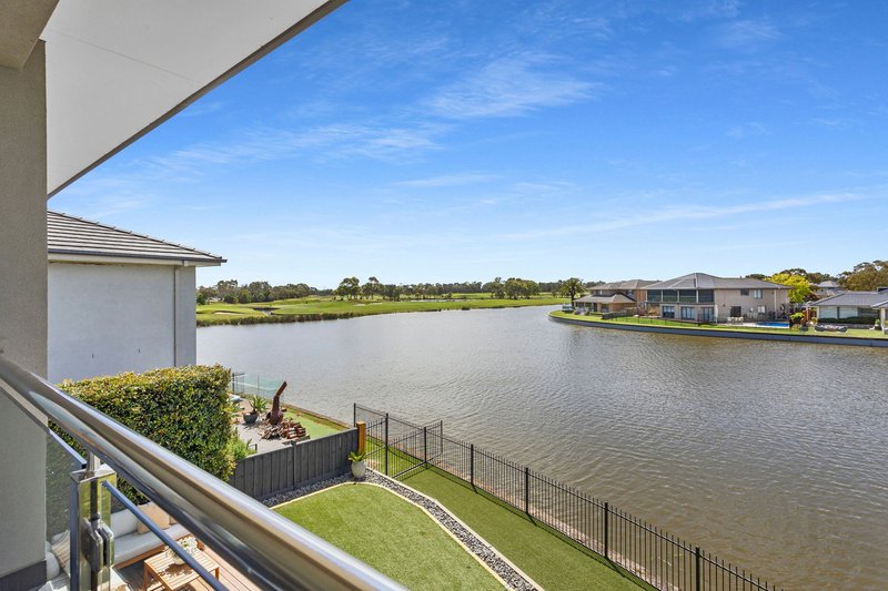 Photo - 20 Waterside Circuit, Sandhurst VIC 3977 - Image 11