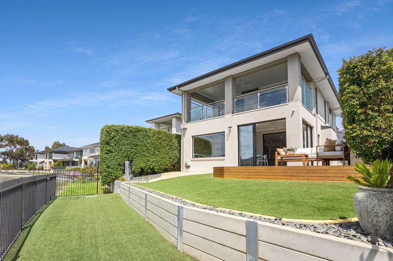 Photo - 20 Waterside Circuit, Sandhurst VIC 3977 - Image 12