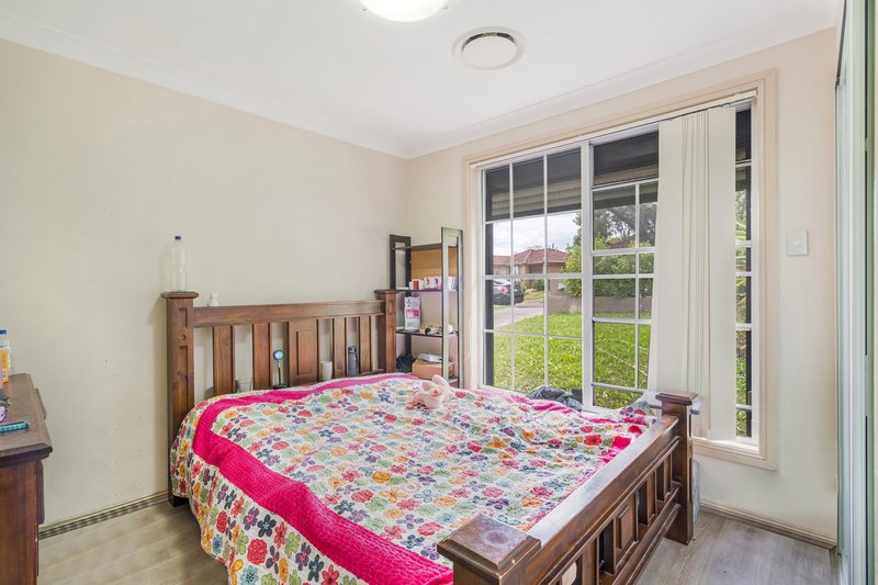 Photo - 20 Waygara Avenue, Green Valley NSW 2168 - Image 8