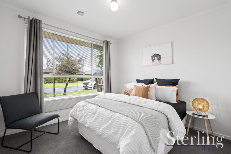 Photo - 20 Weaver Court, Altona Meadows VIC 3028 - Image 10