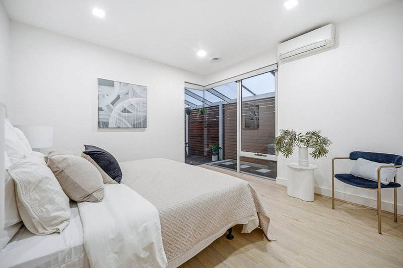 Photo - 20 Westwood Boulevard, Keysborough VIC 3173 - Image 9