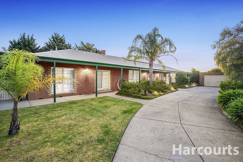 Photo - 20 Whipbird Court, Rowville VIC 3178 - Image 2