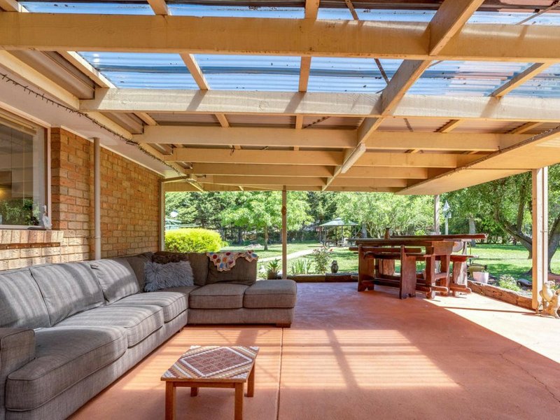 Photo - 20 White Avenue, Romsey VIC 3434 - Image 11