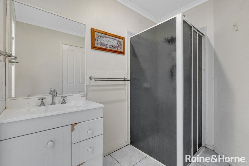 Photo - 20 White Avenue, Romsey VIC 3434 - Image 8