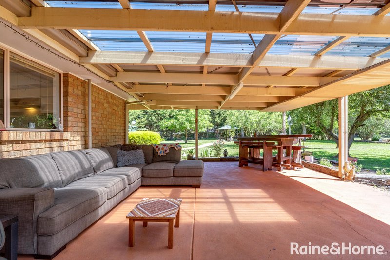 Photo - 20 White Avenue, Romsey VIC 3434 - Image 11