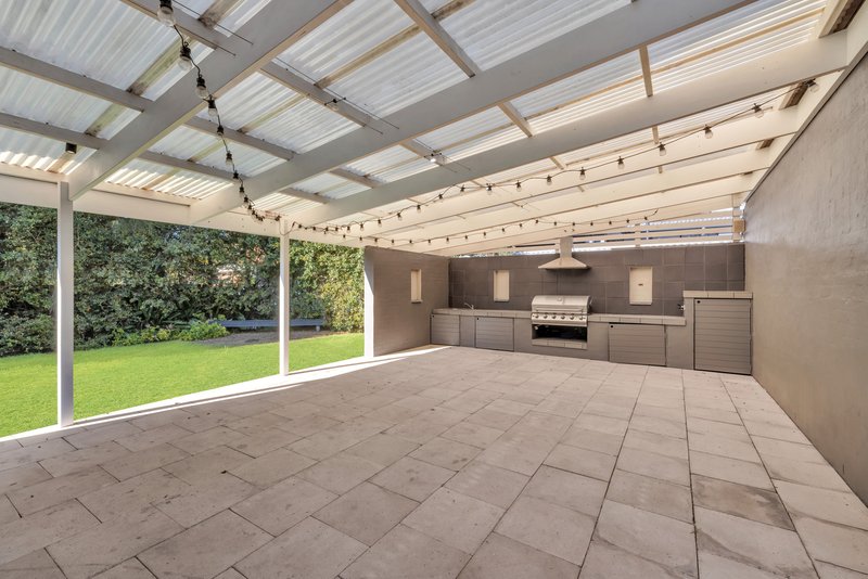 Photo - 20 White Cedar Drive, Castle Hill NSW 2154 - Image 10