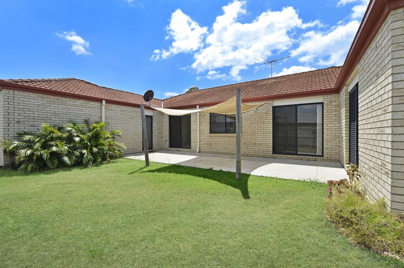 Photo - 20 Whitfield Crescent, North Lakes QLD 4509 - Image 4