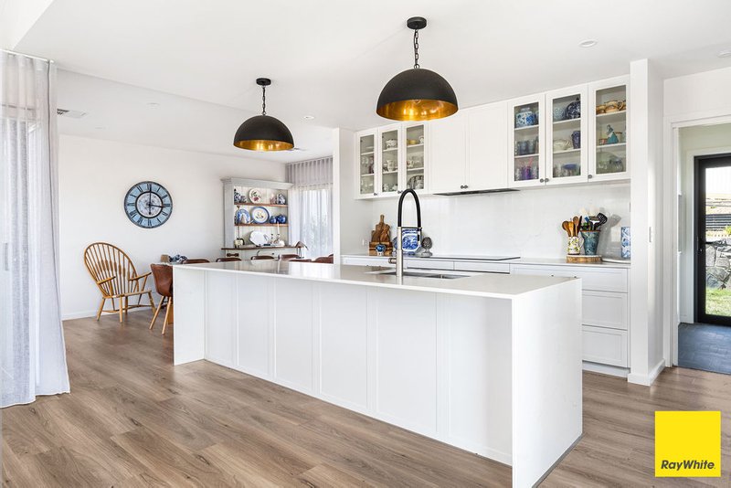 Photo - 20 Whitton Rise, Bungendore NSW 2621 - Image 5