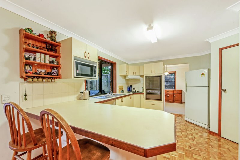 Photo - 20 Wideview Terrace, Arana Hills QLD 4054 - Image 10