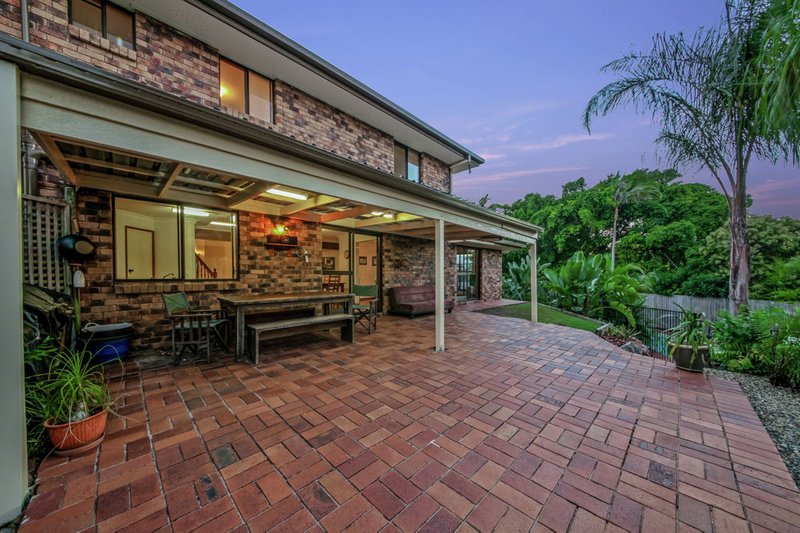 Photo - 20 Wideview Terrace, Arana Hills QLD 4054 - Image 22