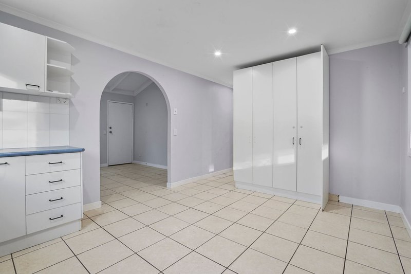 Photo - 20 Willand Drive, Beenleigh QLD 4207 - Image 7